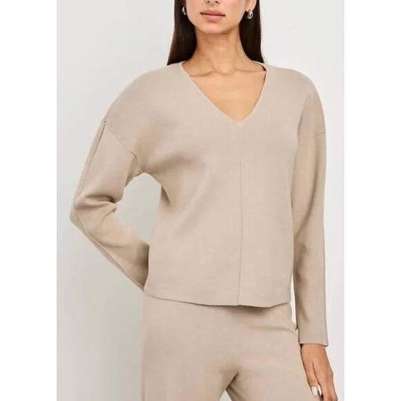 Rails Hollyn Tan V-Neck Sweater Heather Oatmeal L NEW Minimalist Softgirl Scandi